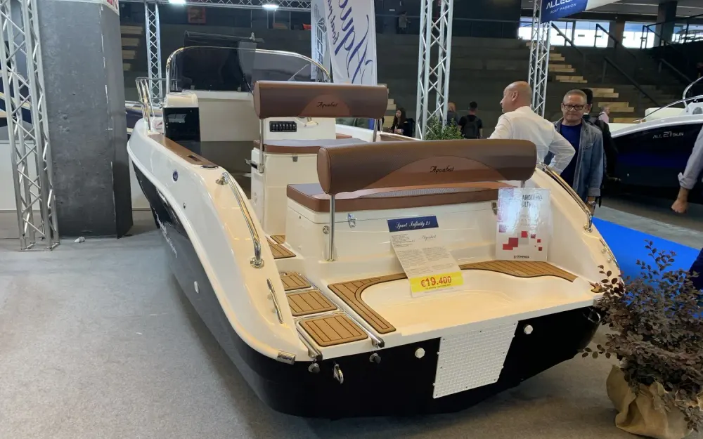 AquabatSport Infinity 650 WA