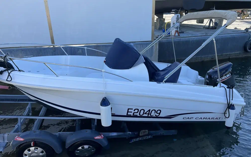 slider 2 Jeanneau Cap Camarat 555