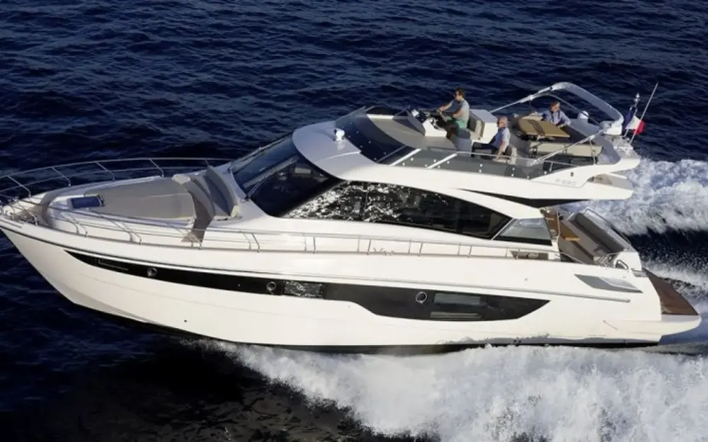 CaymanCayman F520