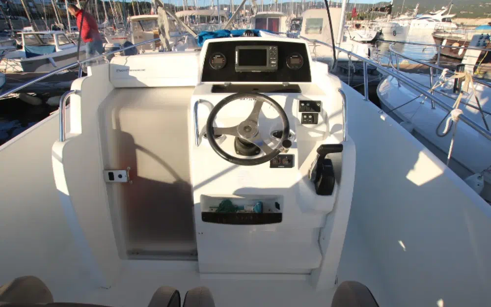 slider 14 Jeanneau Cap Camarat 7.5 CC