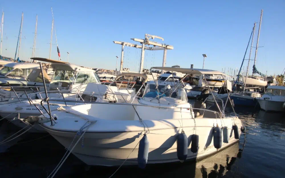 slider 1 Jeanneau Cap Camarat 7.5 CC