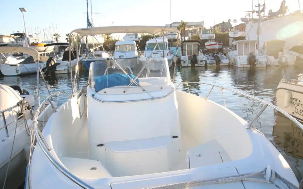 slider 3 Jeanneau Cap Camarat 7.5 CC