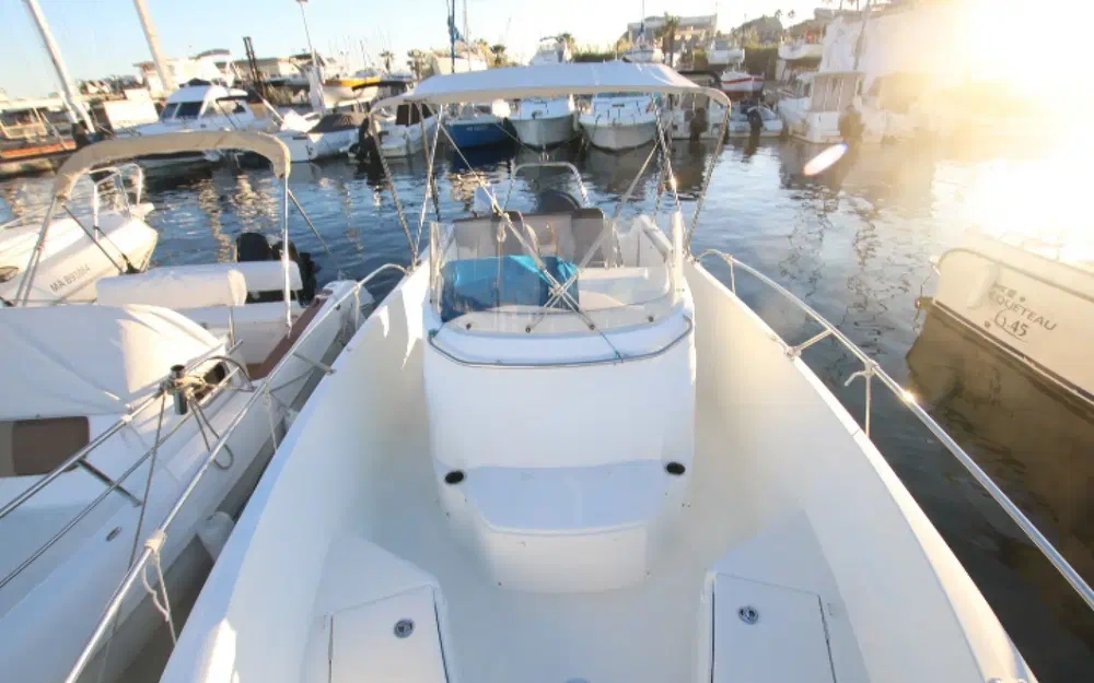 slider 4 Jeanneau Cap Camarat 7.5 CC