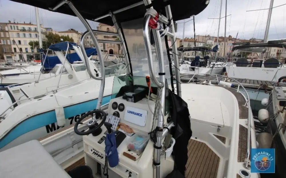 slider 11 Kelt White Shark 215