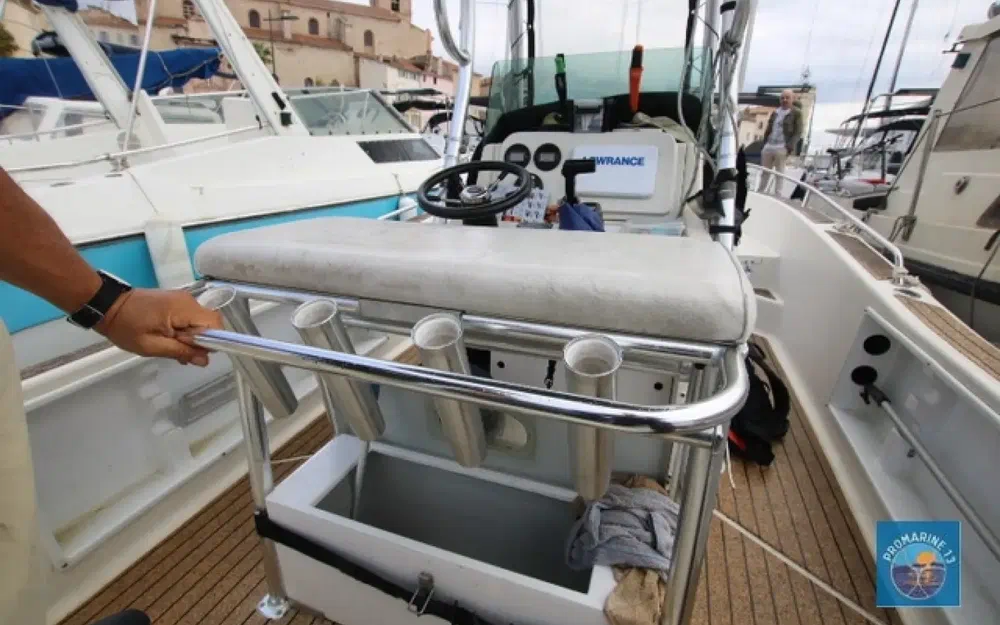 slider 18 Kelt White Shark 215