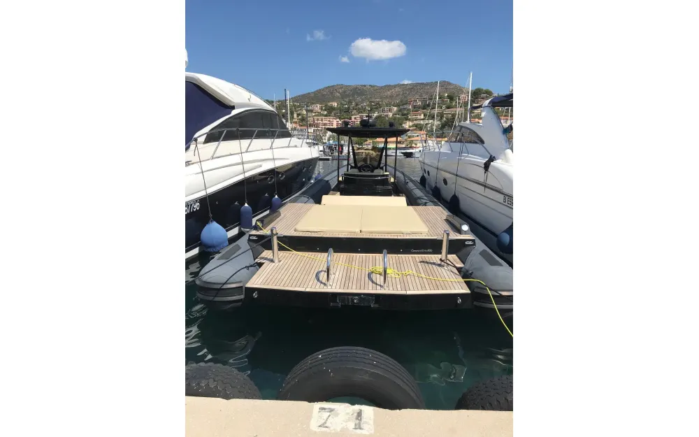 Sea WaterConvertible 430