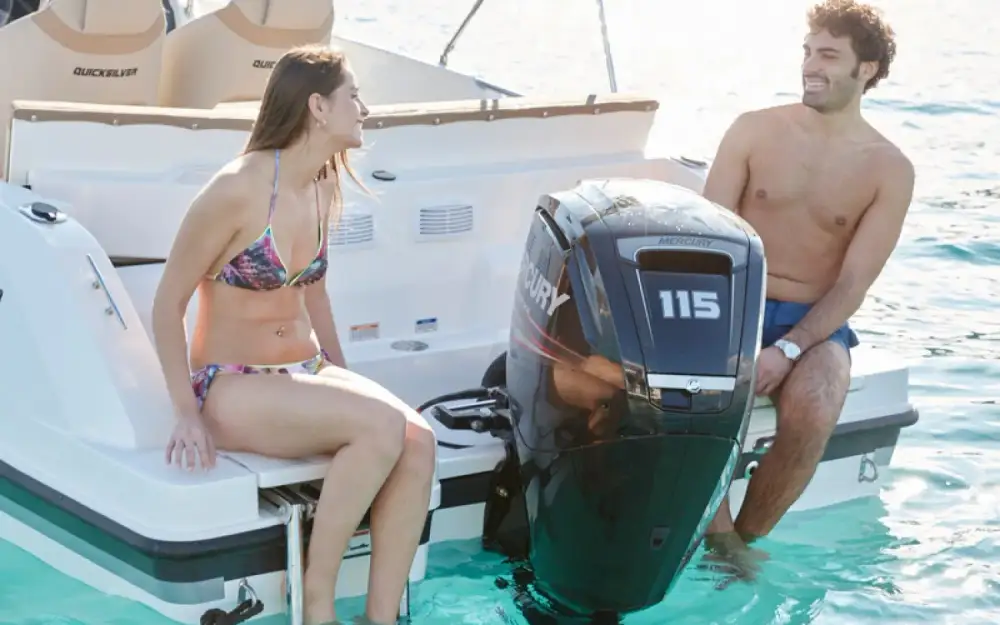 slider 8 Quicksilver Activ 605 Sundeck