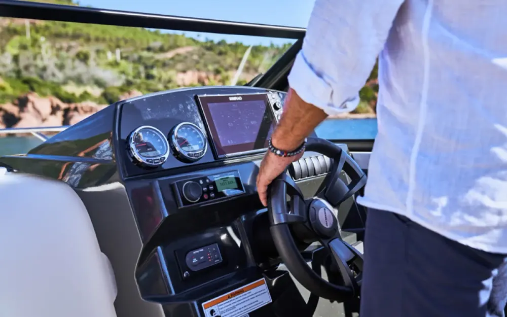 slider 3 Quicksilver  675Bowrider