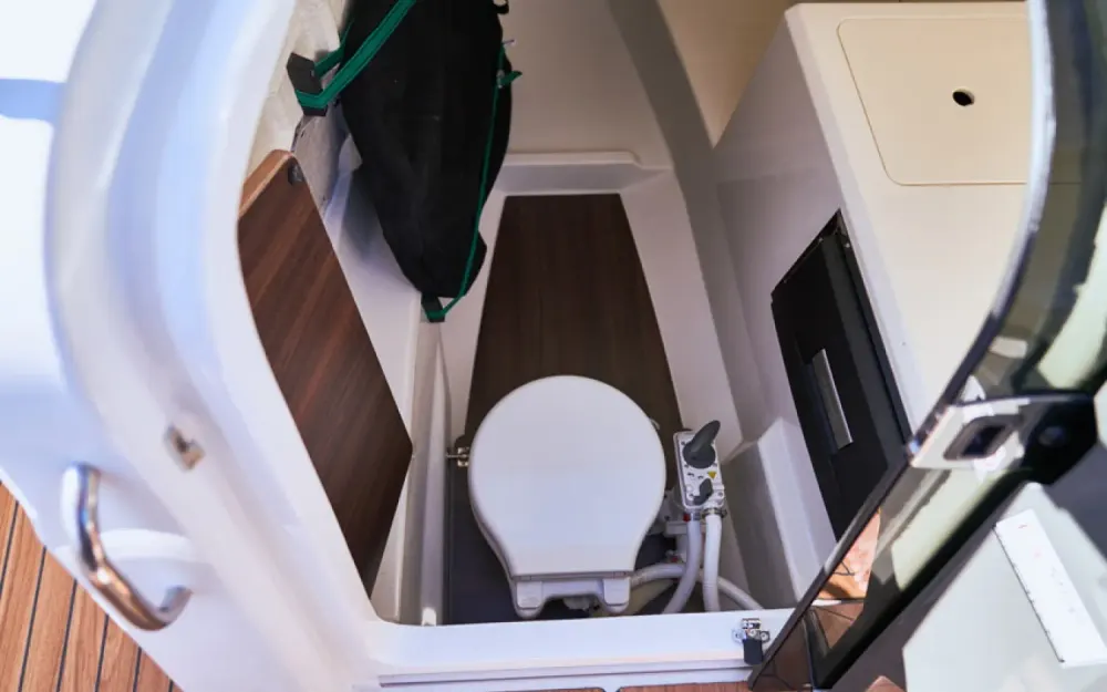 slider 6 Quicksilver  675Bowrider