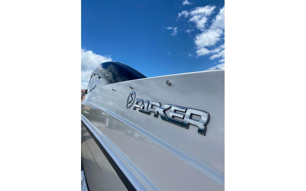 slider 5 Parker  690 Bow Rider