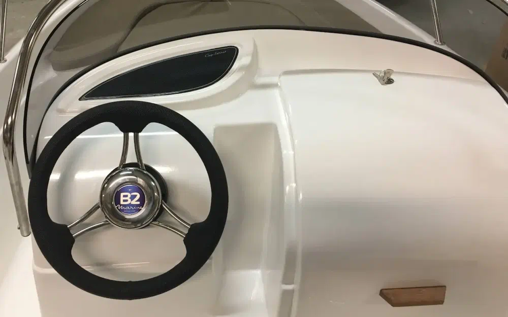 slider 4 B2 Marine 472