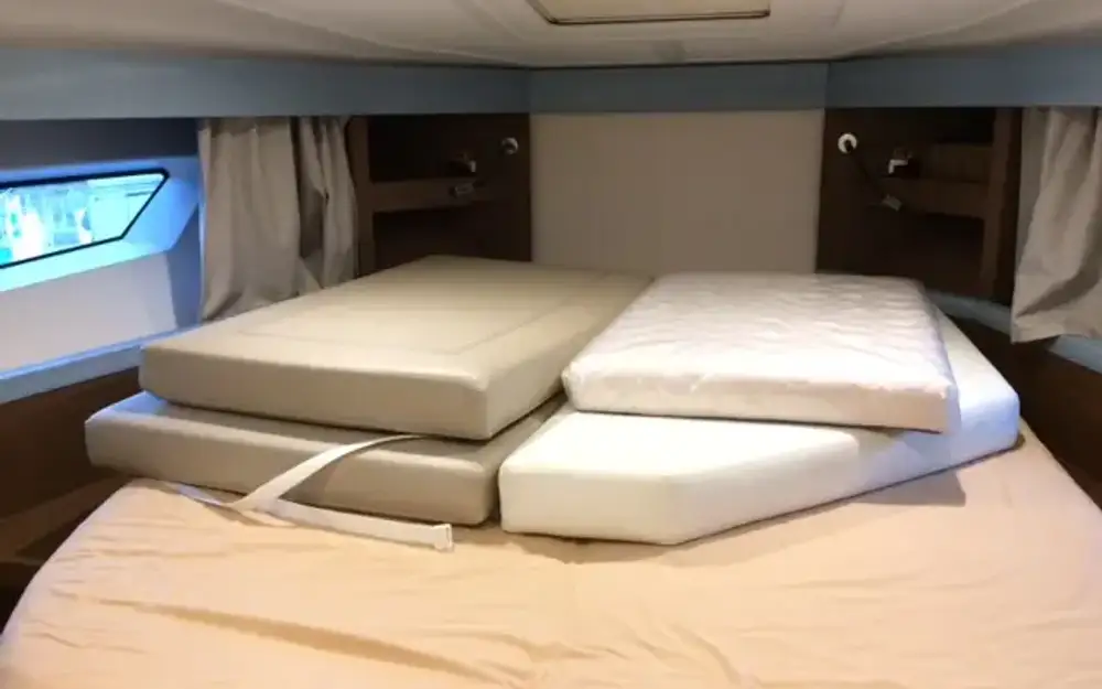 slider 13 Beneteau Gran Turismo 40