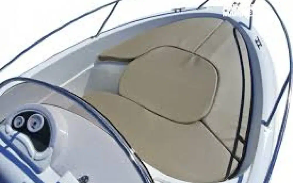 slider 1 B2 Marine Cap Ferret 522