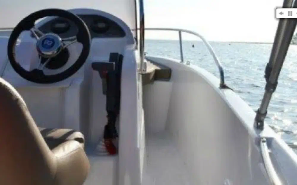 slider 2 B2 Marine Cap Ferret 572