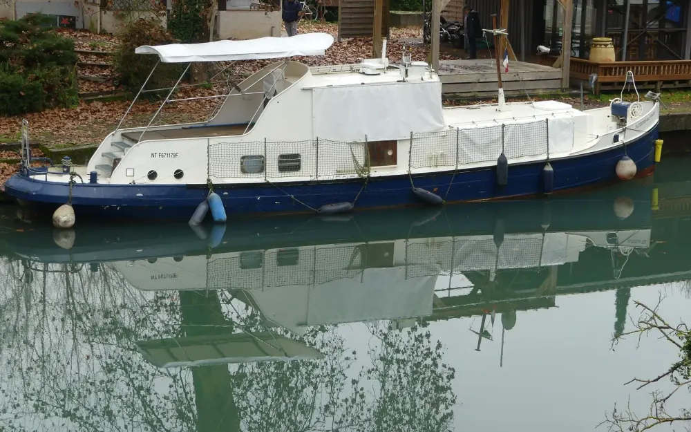 Dutch BargeMotor Barge
