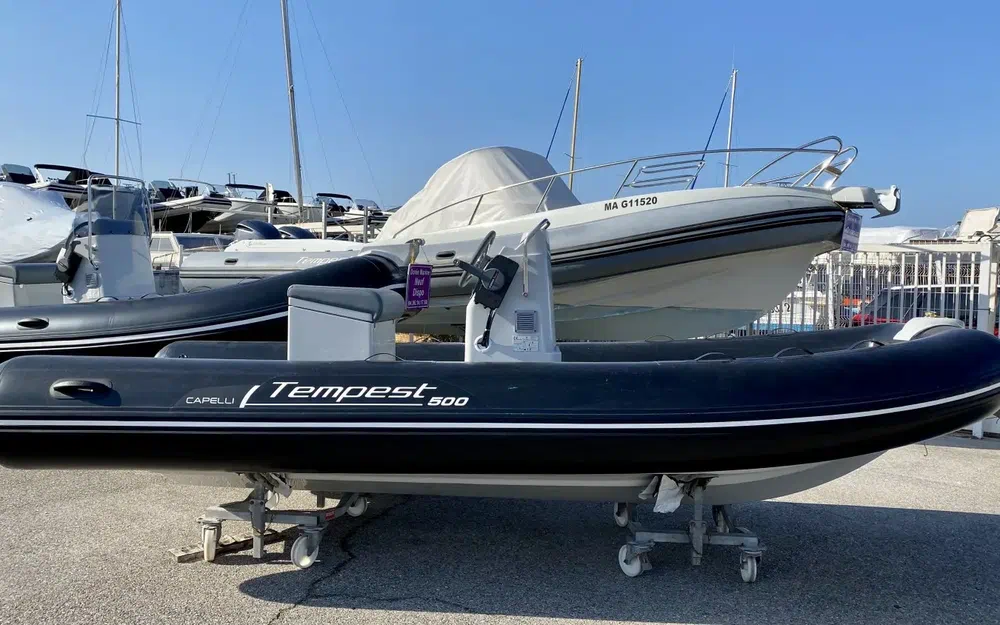 slider 0 Capelli Tempest 500