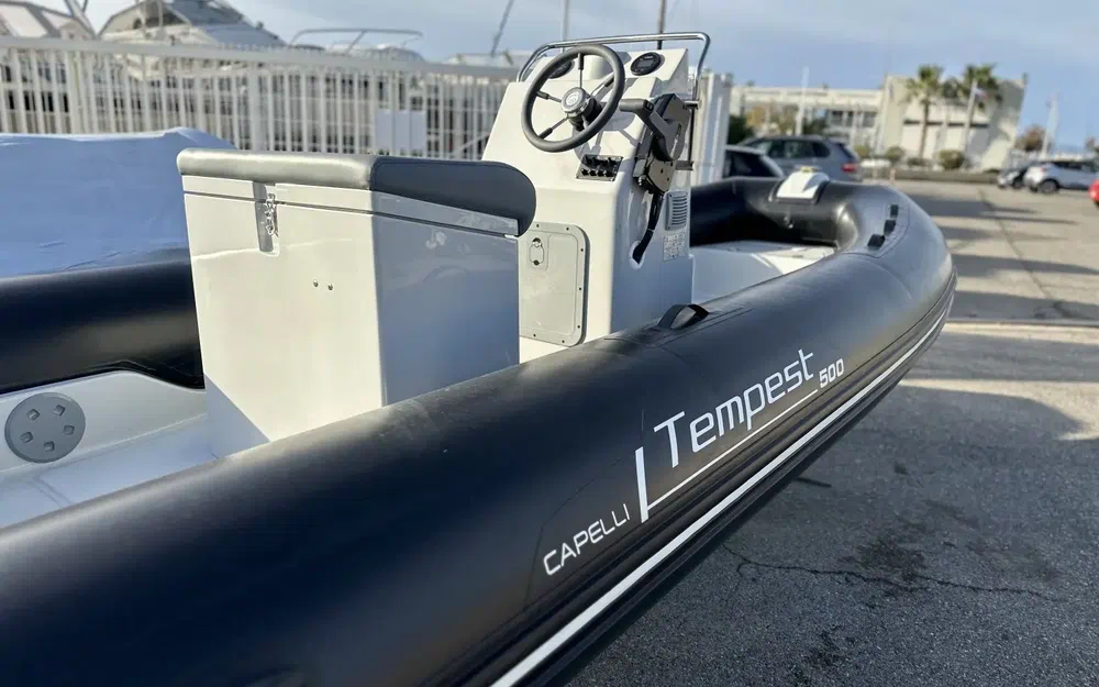 slider 4 Capelli Tempest 500