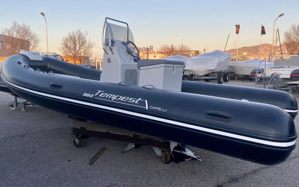 slider 4 Capelli Tempest 560