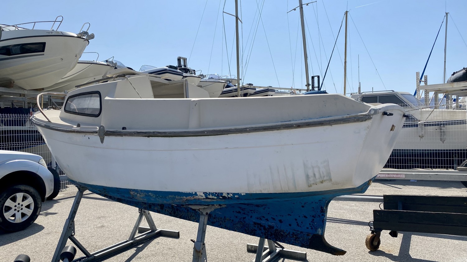 slider 1 Beneteau Capelan