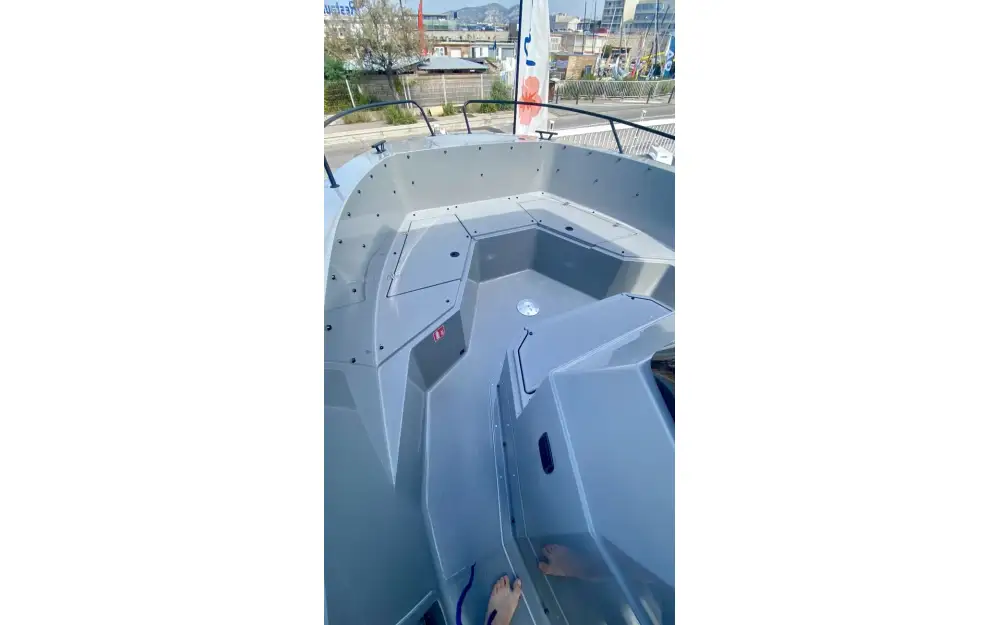slider 9 Pacific Craft  750 Open