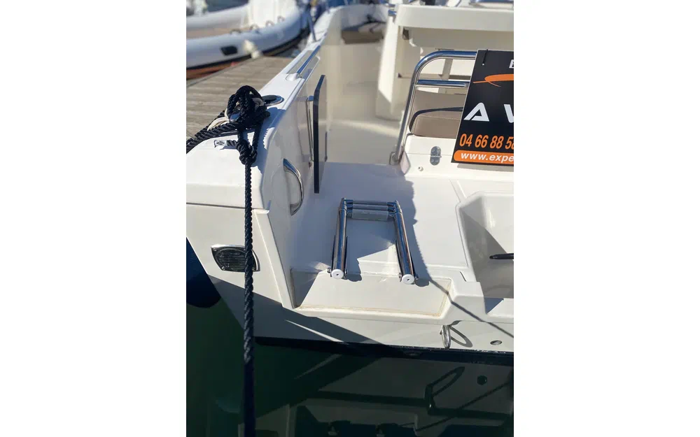 slider 3 White Shark 210 CC Origin