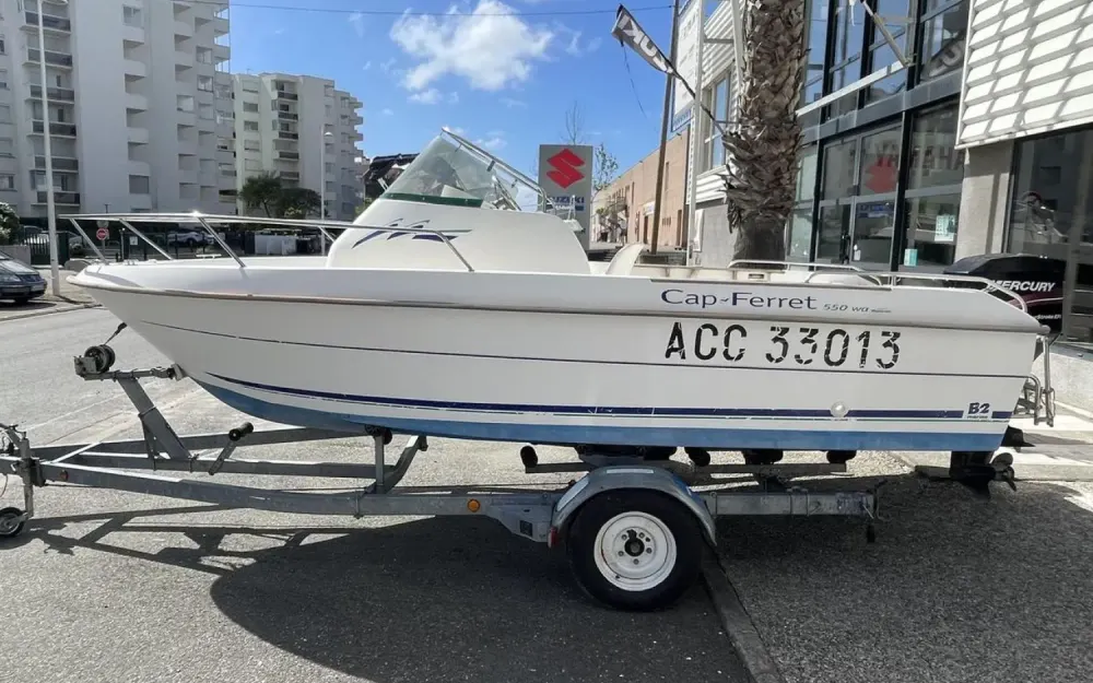 B2 MarineCap Ferret 550 WA