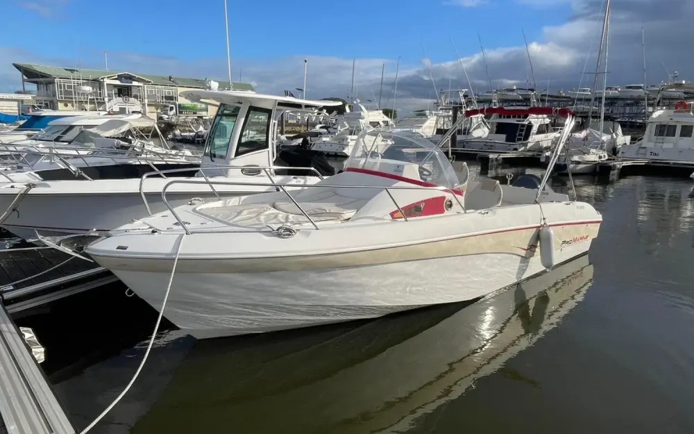 Pro MarineBelone 740 Sun Deck