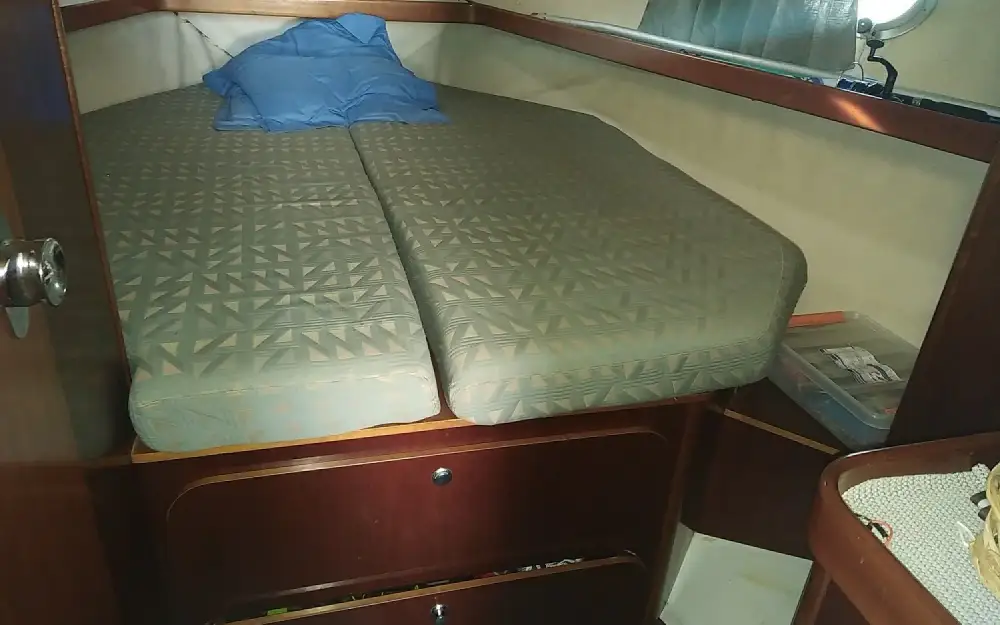 slider 40 Beneteau Antares 10.20
