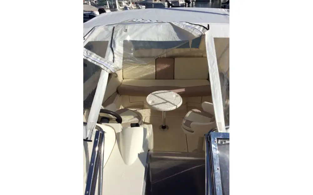 slider 11 Quicksilver Activ 640 Cabin