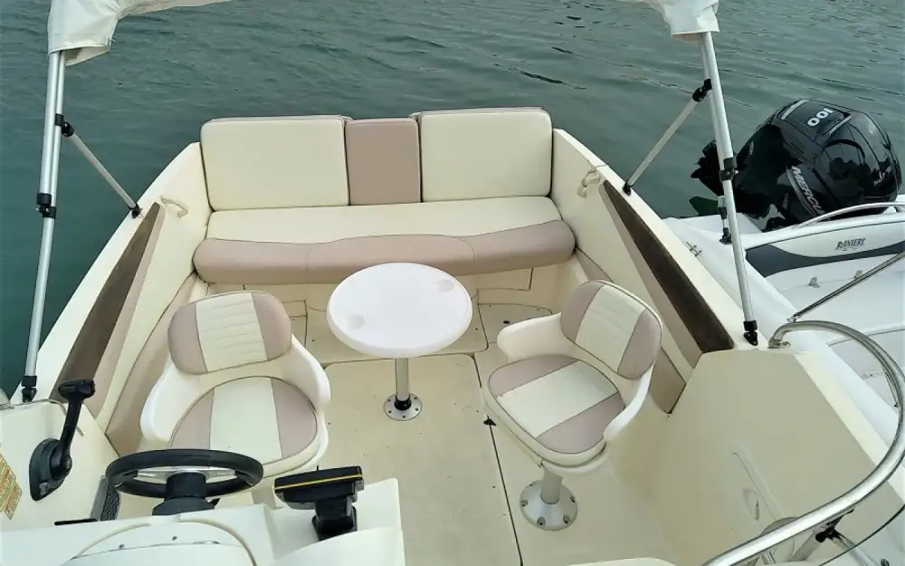 slider 14 Quicksilver Activ 640 Cabin