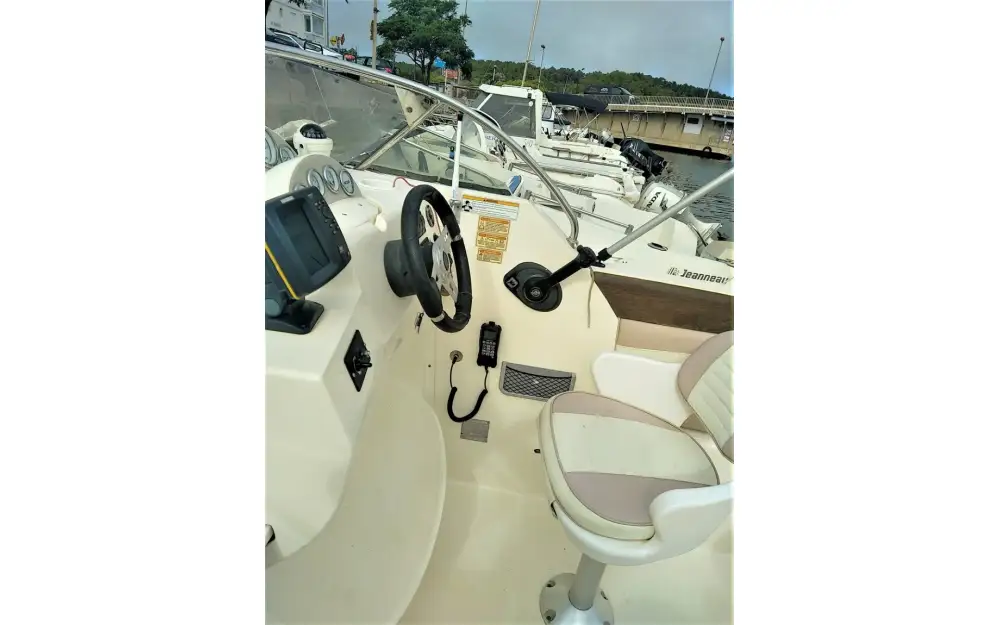 slider 21 Quicksilver Activ 640 Cabin