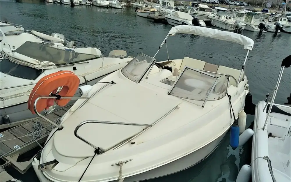 slider 6 Quicksilver Activ 640 Cabin