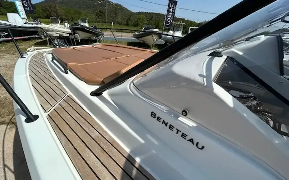 slider 8 Beneteau Flyer 8 SUNdeck