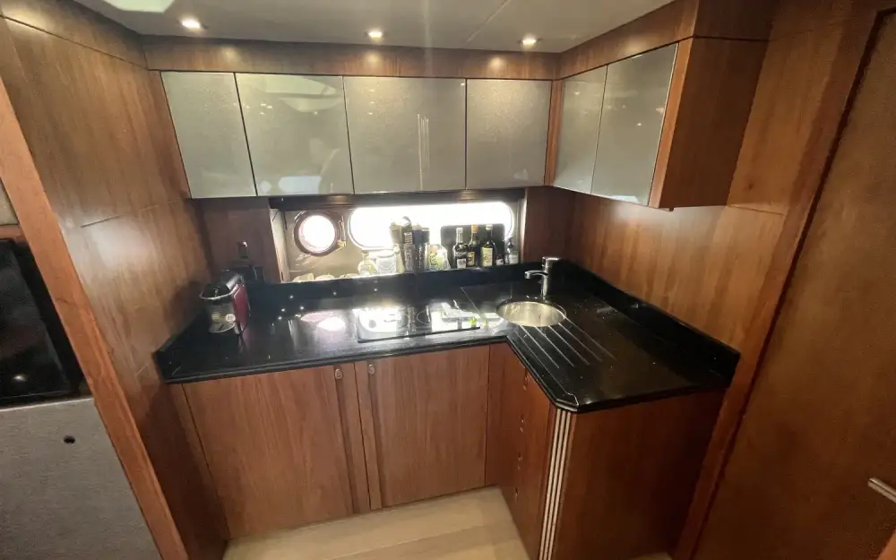 slider 9 Sunseeker San Remo 485