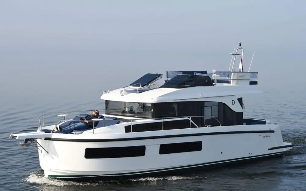 DelphiaDelphia 11 Fly Lounge