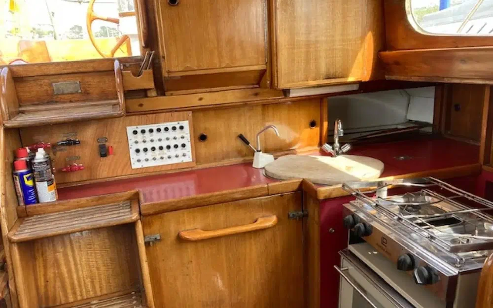 slider 9 Jhon D Alden Challenger 38 Yawl