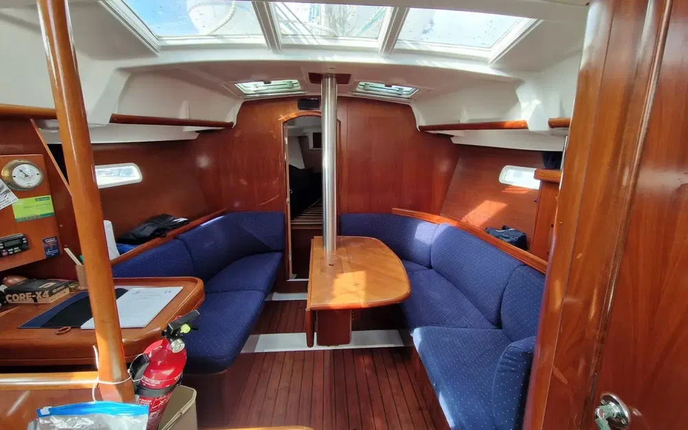 slider 2 Beneteau Oceanis 373 Clipper