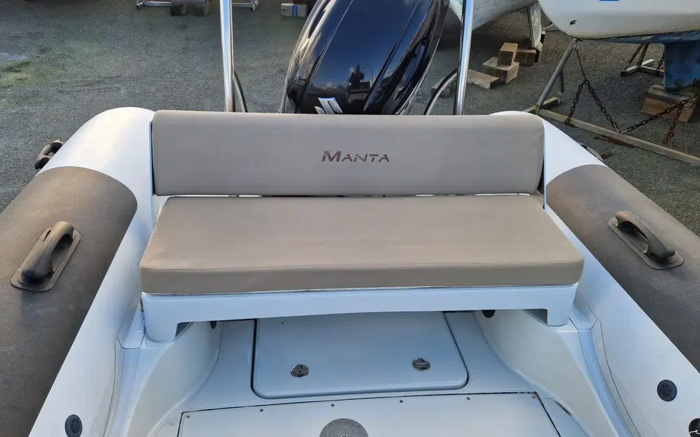 slider 11 Pro Marine Manta 680