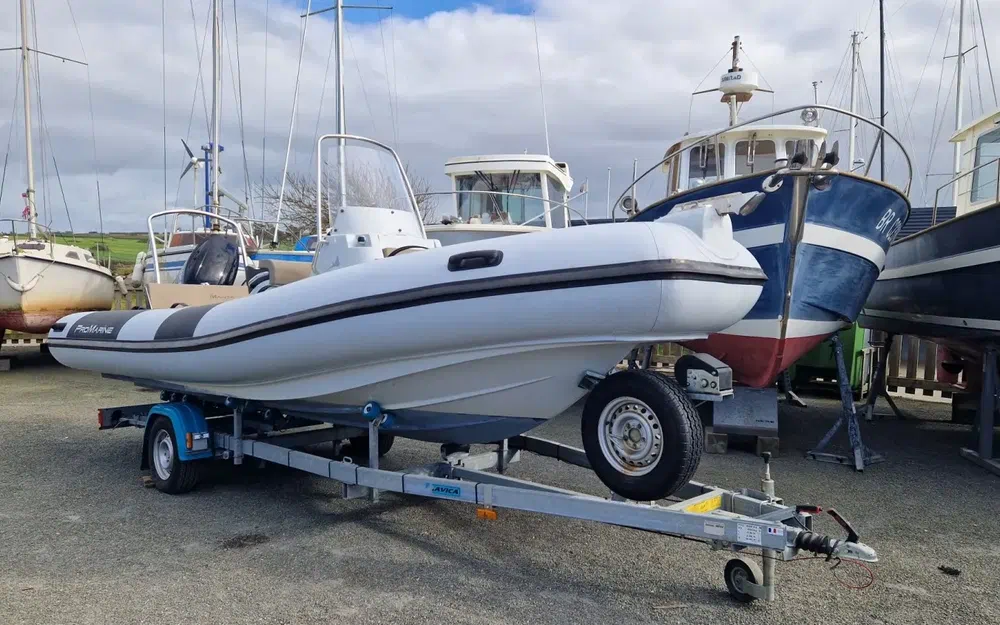 slider 1 Pro Marine Manta 680