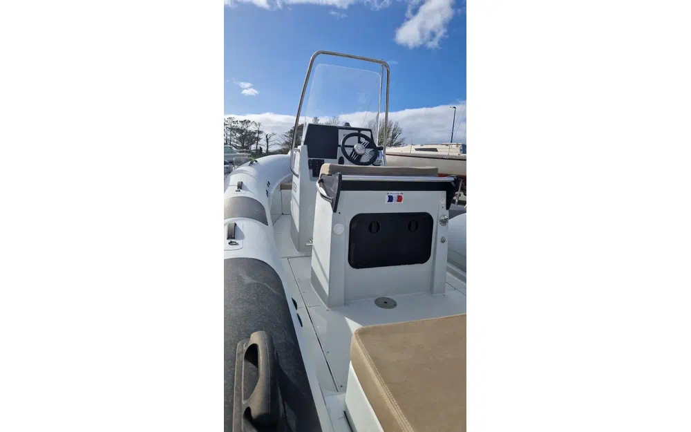 slider 5 Pro Marine Manta 680