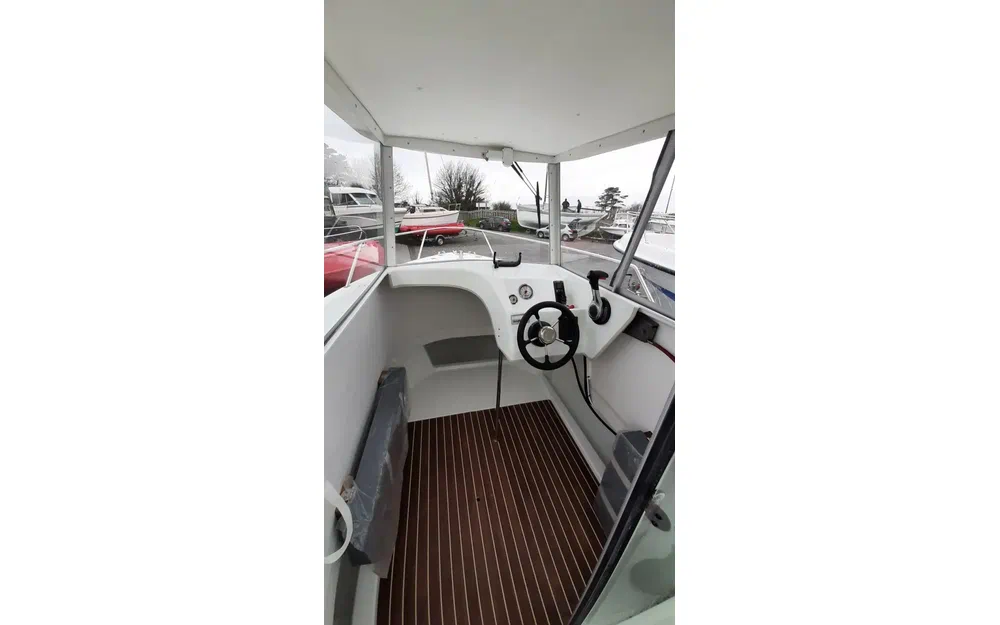 slider 2 Guymarine Antioche 550 Chalutier