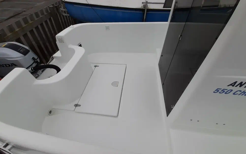 slider 7 Guymarine Antioche 550 Chalutier