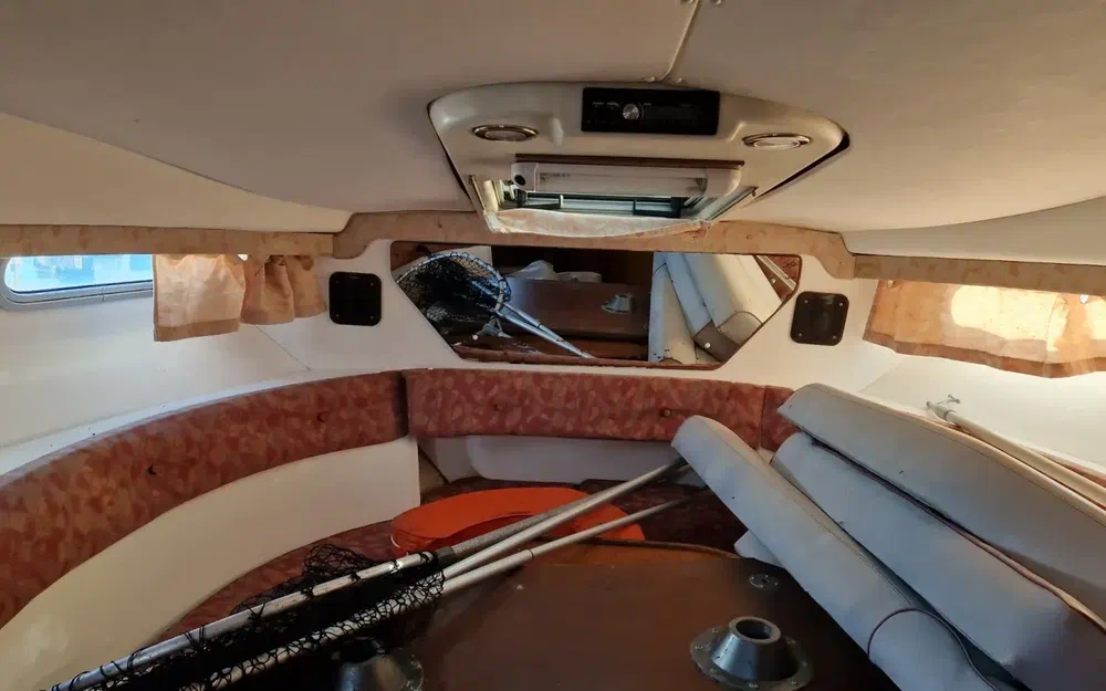 slider 9 Sealine Ambassador 290