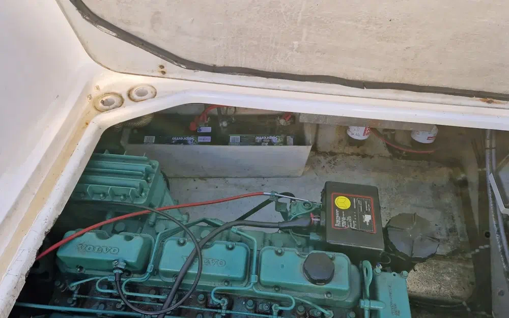 slider 6 Sealine Ambassador 290