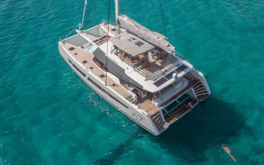 slider 10 Fountaine Pajot Alegria 67