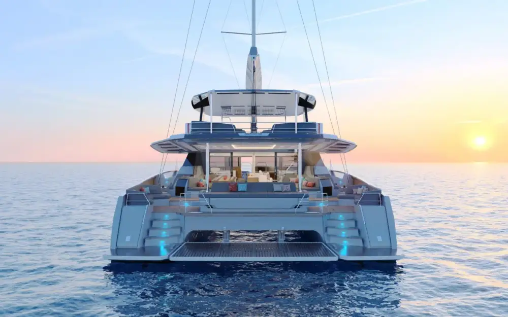 slider 4 Fountaine Pajot New 80