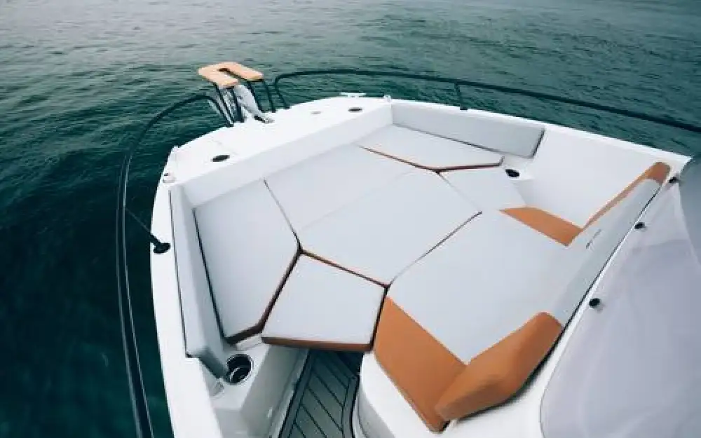 slider 6 Beneteau Flyer 7 SPACEdeck