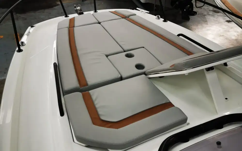 slider 9 Beneteau Flyer 8 SUNdeck V2