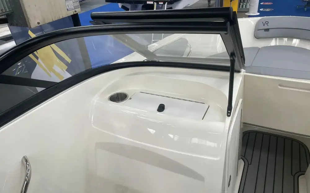slider 11 Bayliner VR4 OB