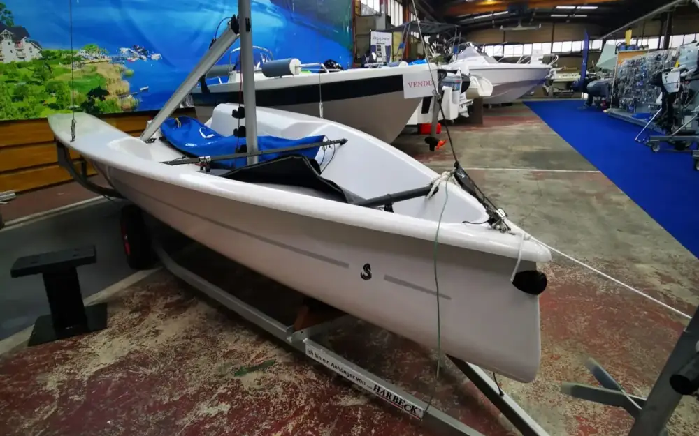 slider 3 Beneteau First 14